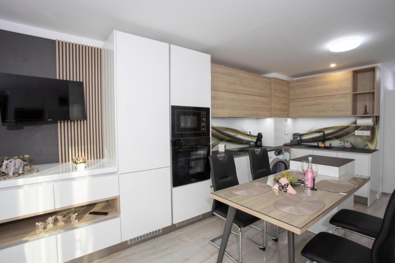 Апартамент За Гости Ивви-1 Apartman Burgasz Kültér fotó